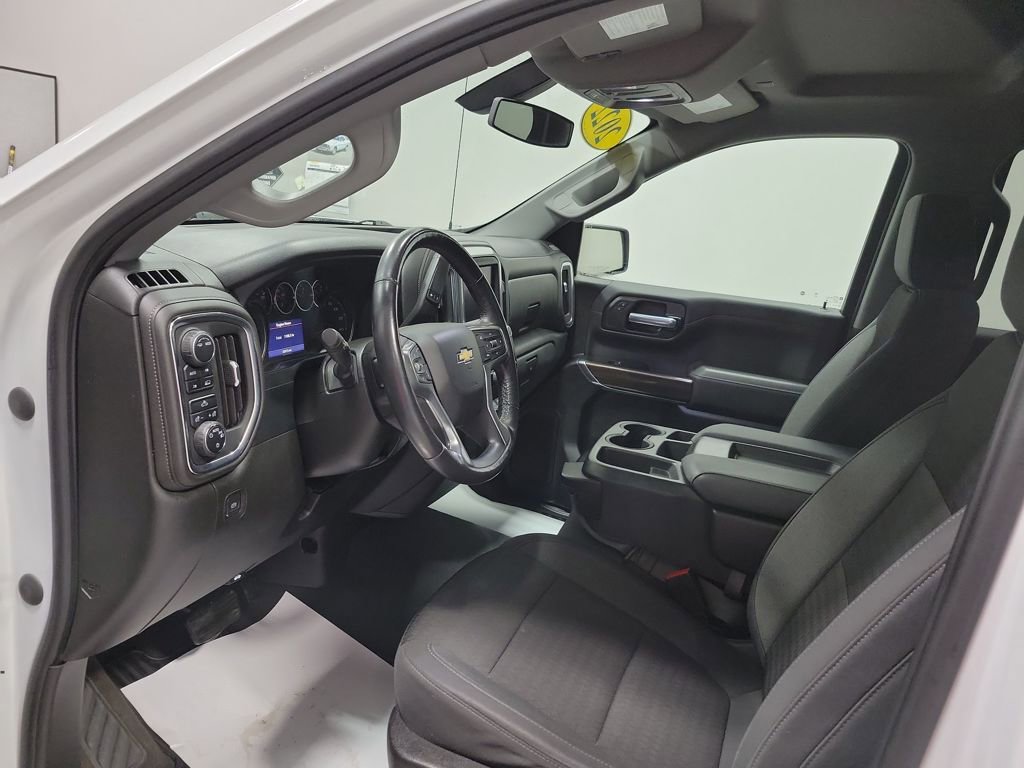 Used 2022 Chevrolet Silverado 1500 LT AWD/4WD image 32