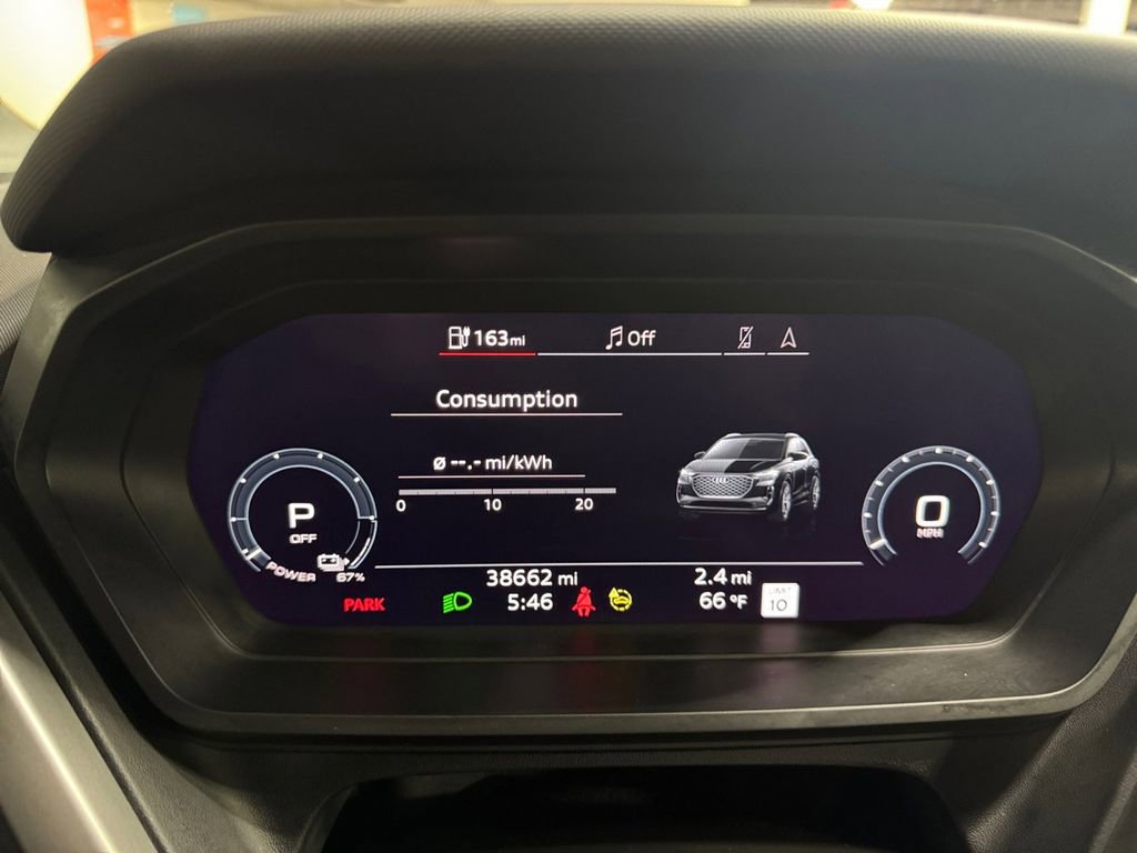 Used 2022 Audi Q4 e-tron Prestige image 18