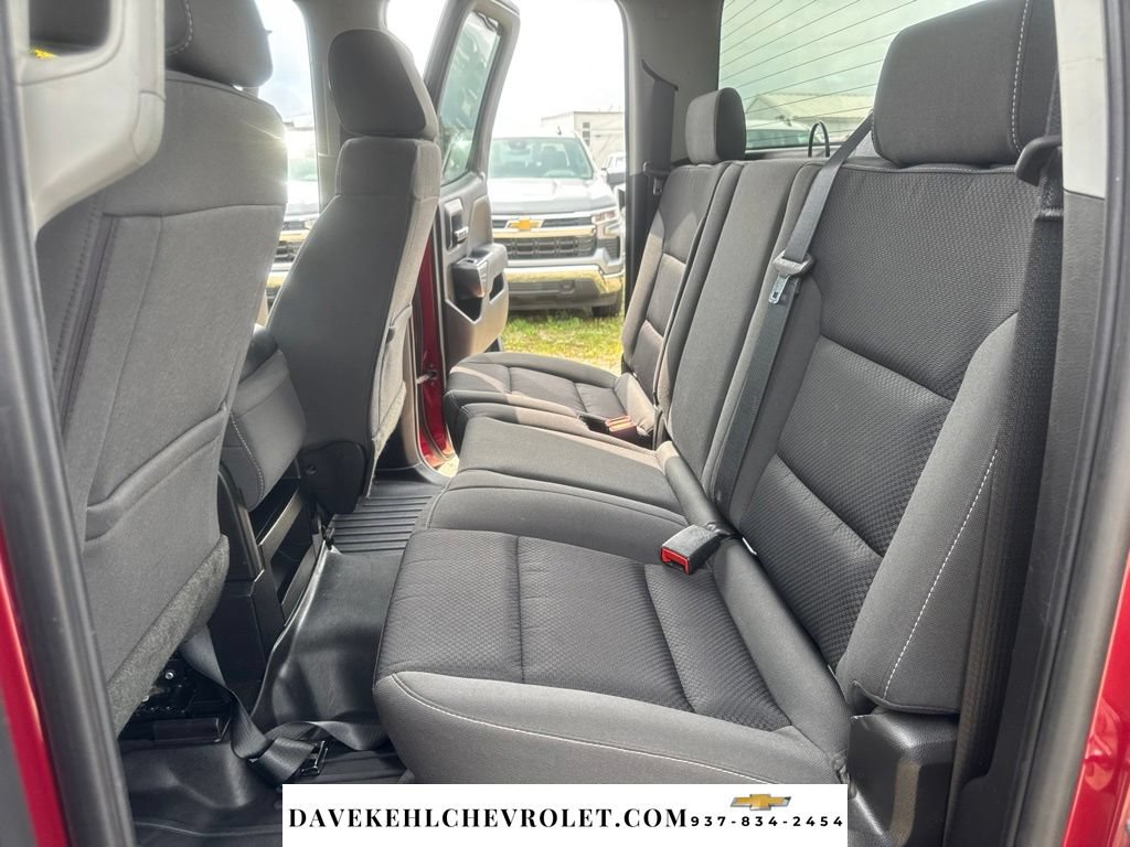 Used 2018 Chevrolet Silverado 1500 LT w/ All Star Edition AWD/4WD image 36