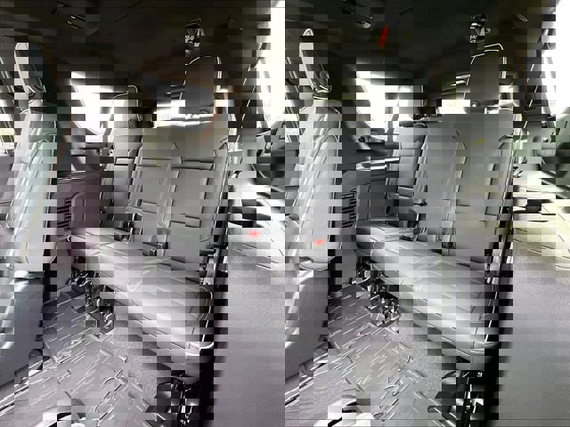 New 2026 Chevrolet Suburban Premier image 27