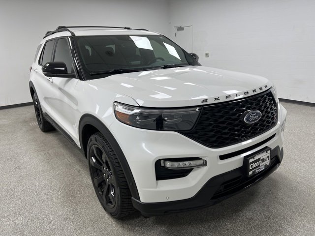 Used 2020 Ford Explorer ST w/ ST Street Pack image 2