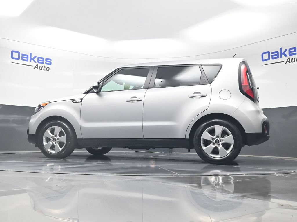 Used 2017 Kia Soul FWD image 36