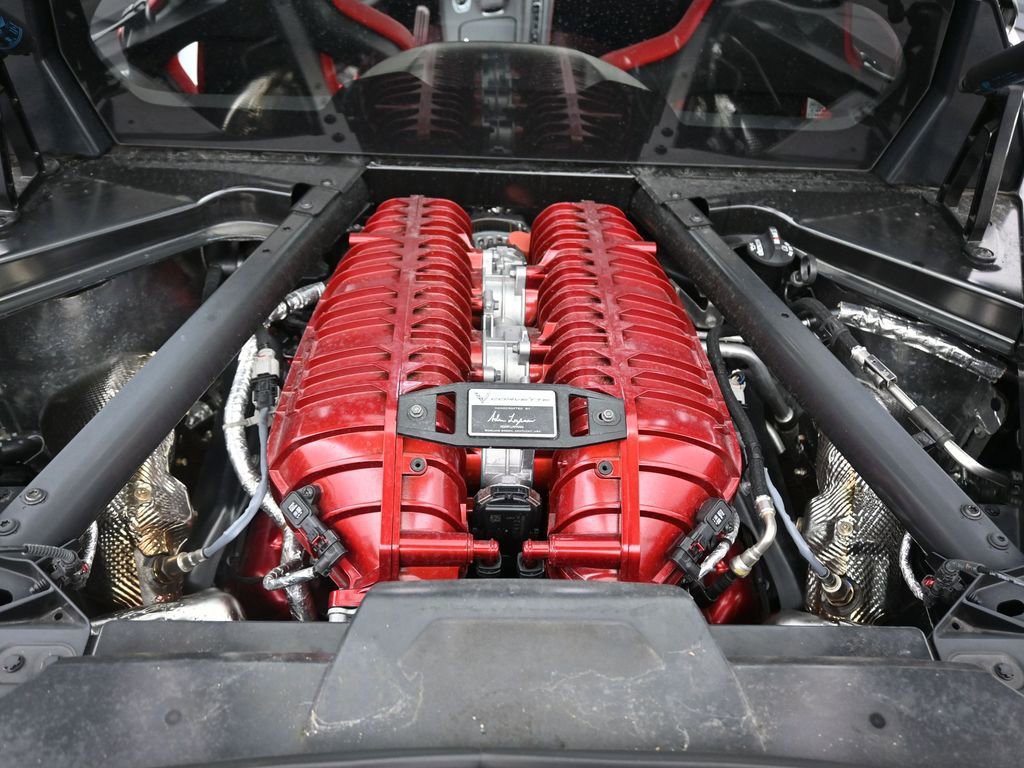 Used 2025 Chevrolet Corvette Z06 RWD image 12