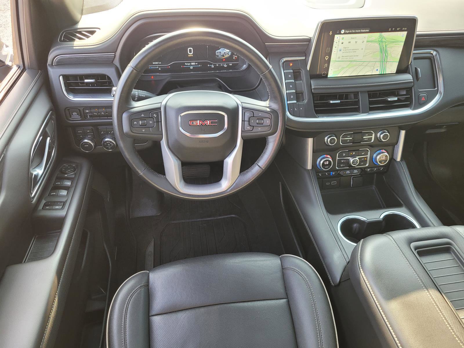 Used 2023 GMC Yukon XL SLT AWD/4WD image 16