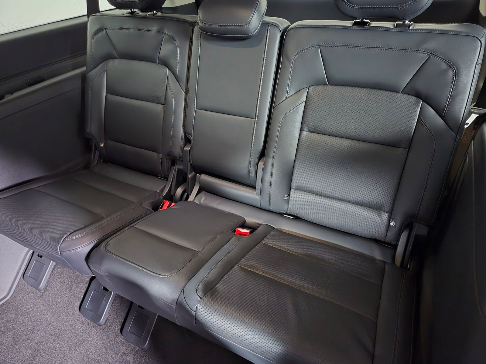 New 2025 Lincoln Navigator L Reserve image 14