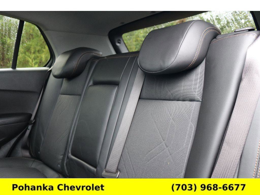 Certified 2022 Chevrolet Trax LT w/ LT Convenience Package image 26