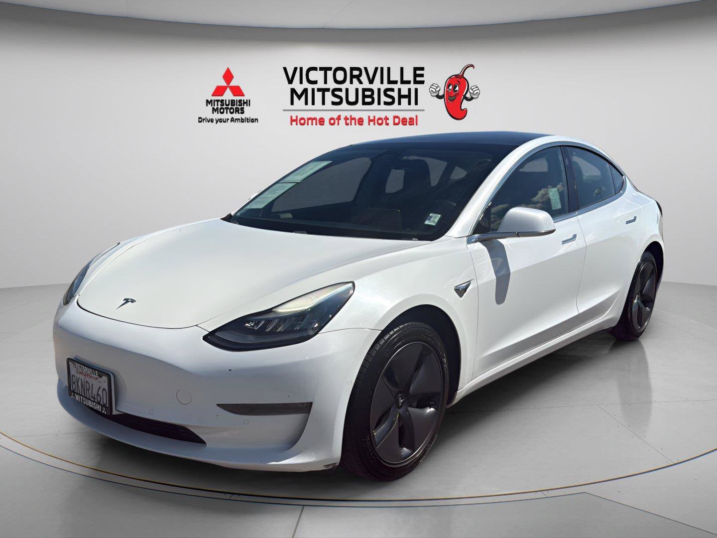 Used 2019 Tesla Model 3 Mid Range RWD image 3
