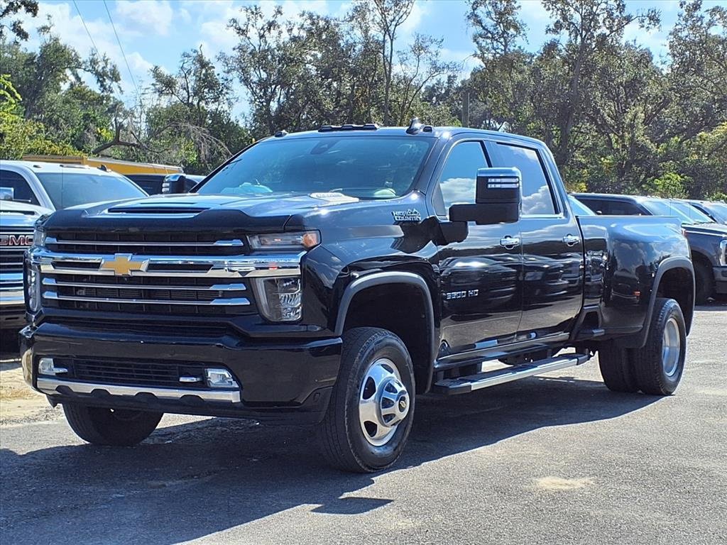 Used 2020 Chevrolet Silverado 3500 High Country w/ Snow Plow Prep/Camper Package image 3
