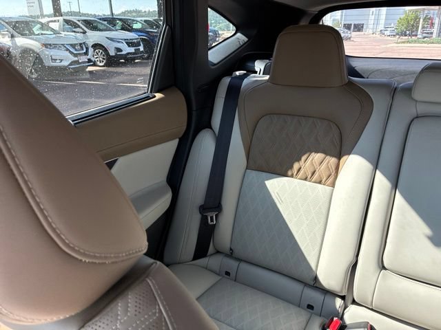 Certified 2025 Nissan Murano Platinum w/ Cargo Package AWD/4WD image 23