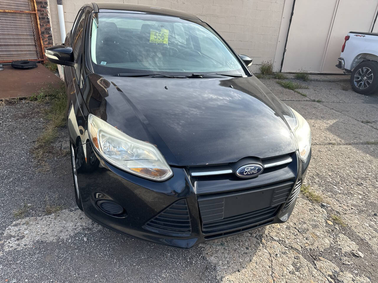 Used 2014 Ford Focus SE FWD image 2