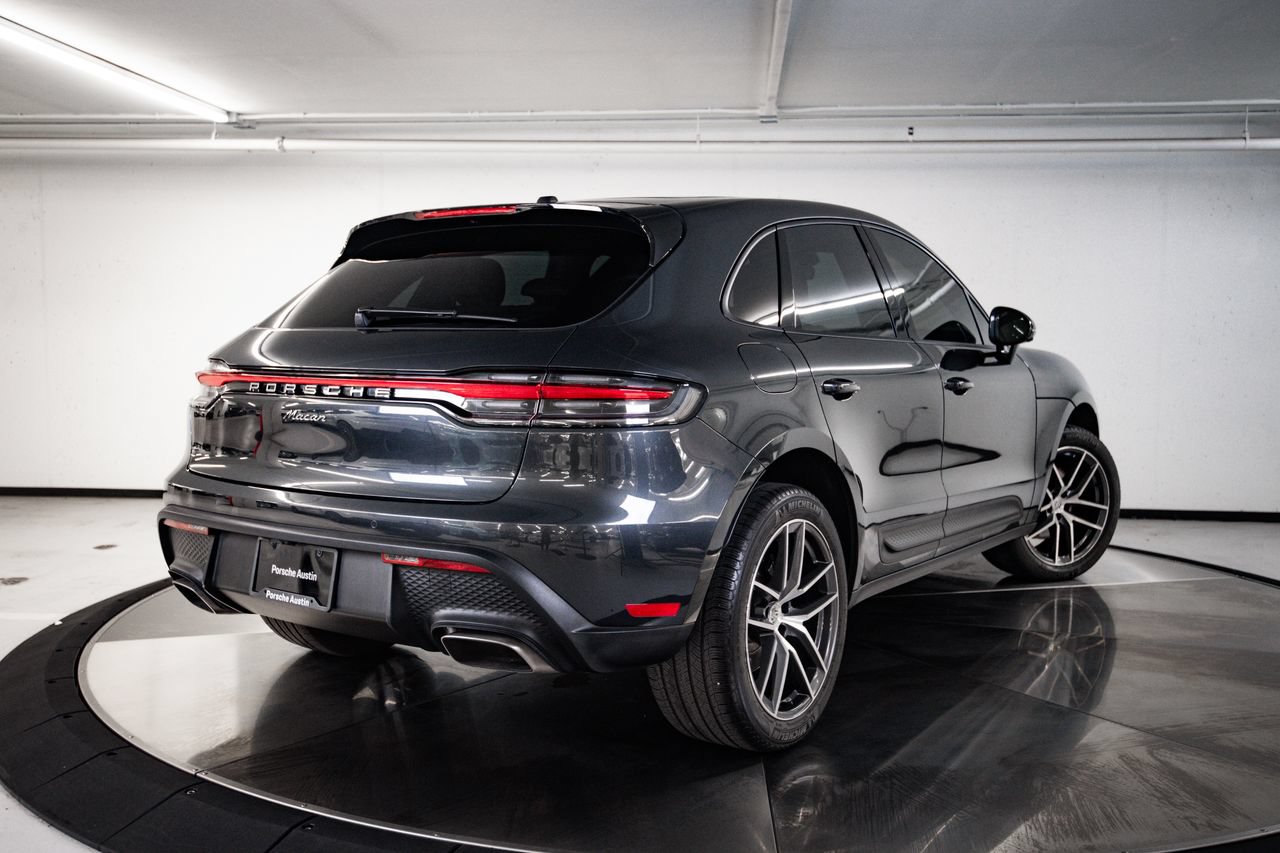 Certified 2024 Porsche Macan AWD/4WD image 7