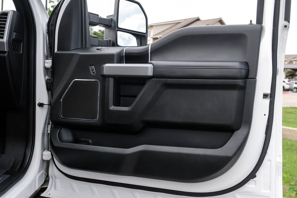 Used 2019 Ford F250 Platinum w/ Platinum Ultimate Package AWD/4WD image 55