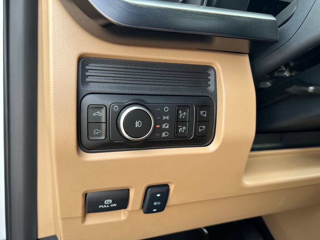 New 2026 Ford F350 Lariat w/ Lariat Ultimate Package AWD/4WD image 39
