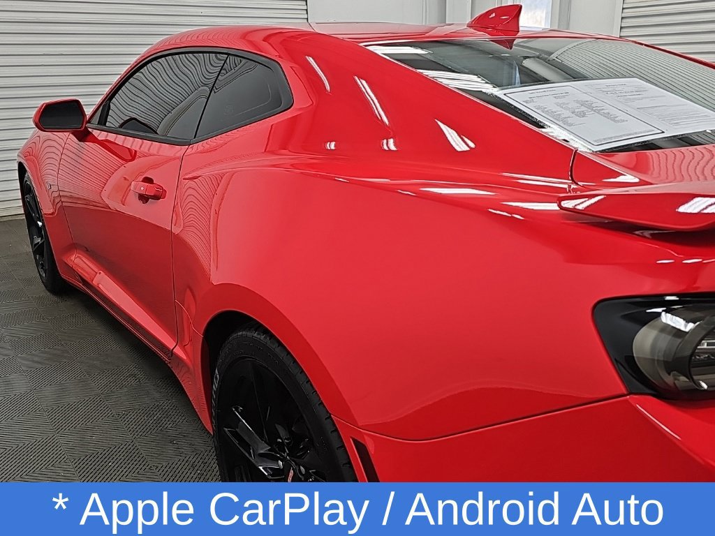 Used 2019 Chevrolet Camaro SS RWD image 6