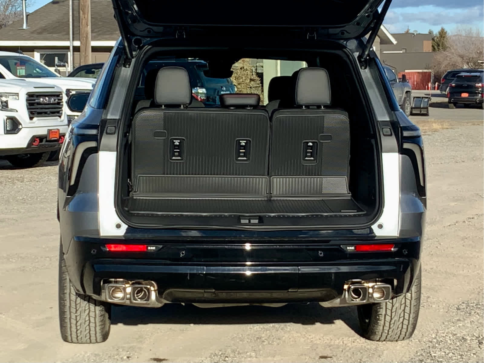 New 2026 Chevrolet Traverse RS w/ LPO, Floor Liner Package image 23