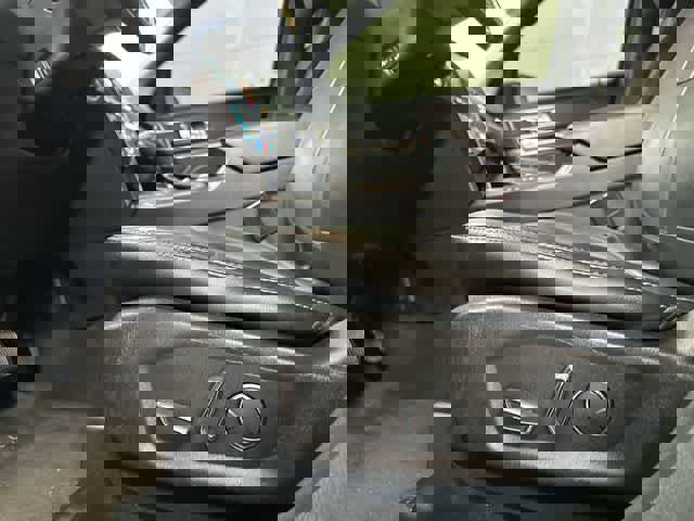 Used 2017 Ford Explorer Limited image 26