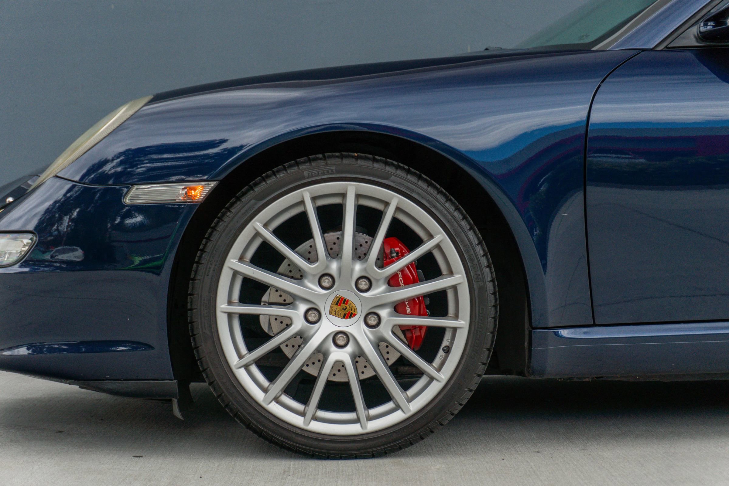 Used 2005 Porsche 911 Carrera RWD image 16