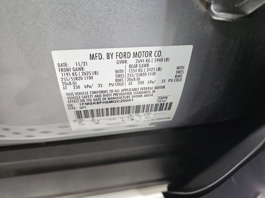 Used 2021 Ford Explorer Limited w/ Equipment Group 301A AWD/4WD image 30