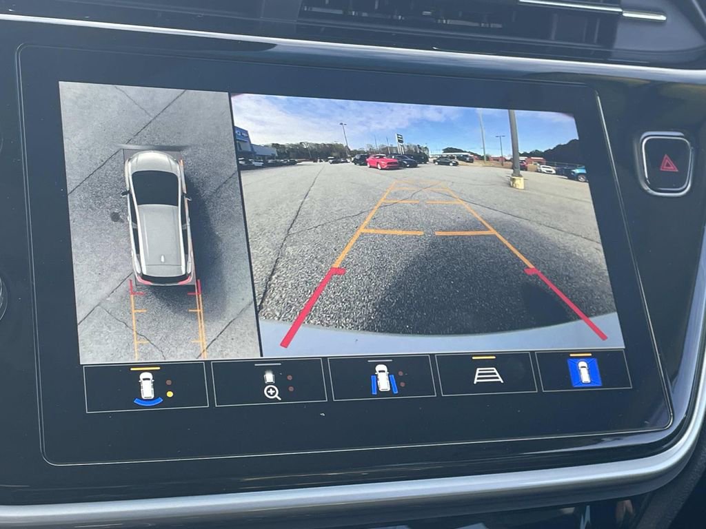 Used 2023 Chevrolet Bolt LT w/ Infotainment Package image 18