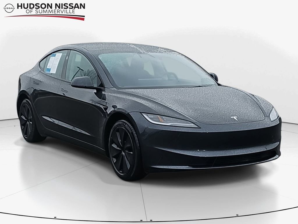 Used 2024 Tesla Model 3 Standard Range image 1