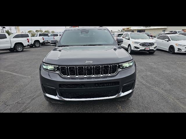 Used 2024 Jeep Grand Cherokee L Limited w/ Luxury Tech Group II image 8