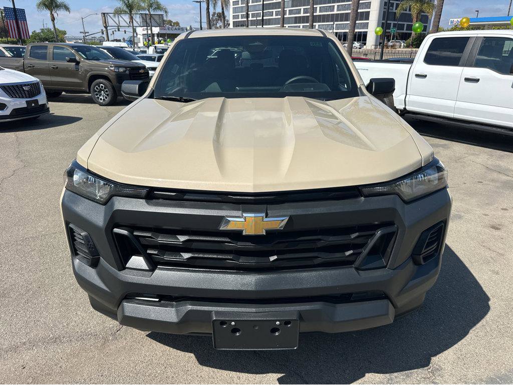 Used 2024 Chevrolet Colorado W/T RWD image 2