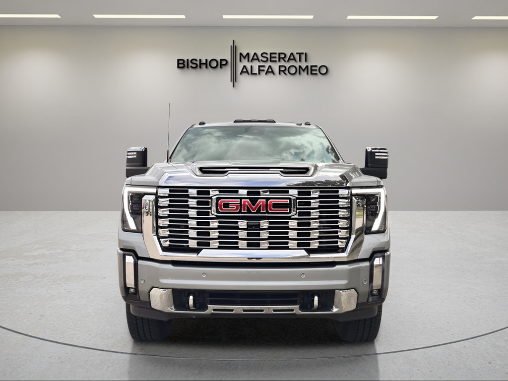 Used 2024 GMC Sierra 3500 Denali w/ Denali Reserve Package AWD/4WD image 2