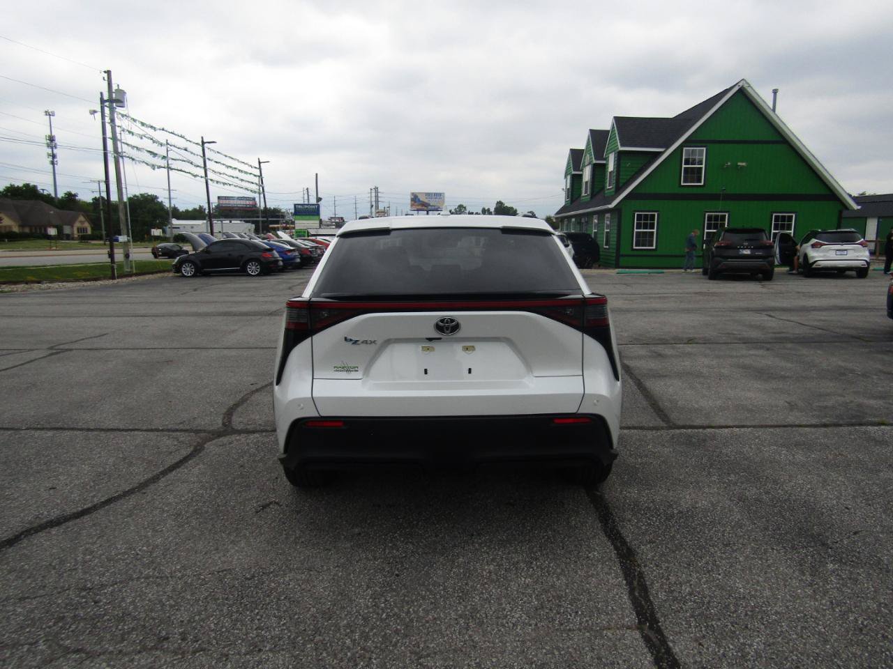 Used 2023 Toyota bZ4X FWD image 6
