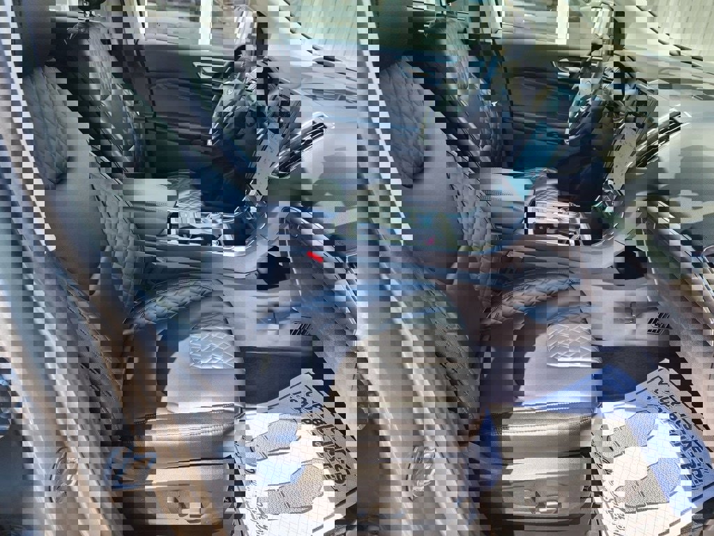 Used 2024 Ford Edge Titanium image 15