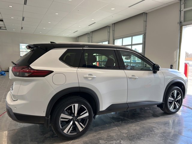 Used 2024 Nissan Rogue SL image 8