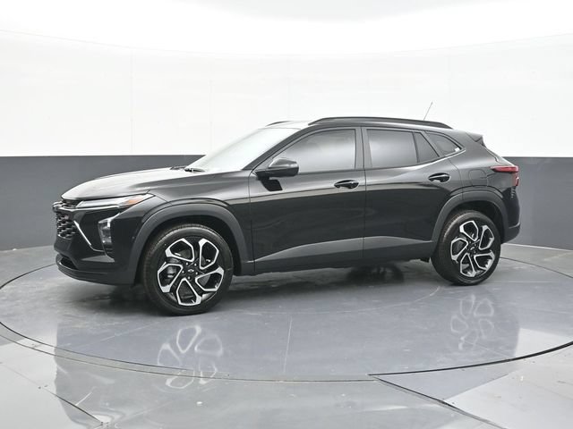 New 2026 Chevrolet Trax RS w/ Sunroof Package FWD image 5