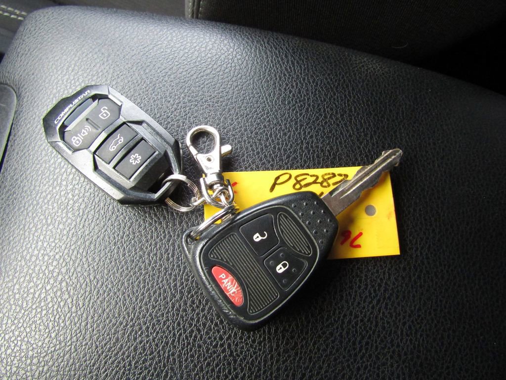 Used 2018 Jeep Wrangler Unlimited Sahara image 9