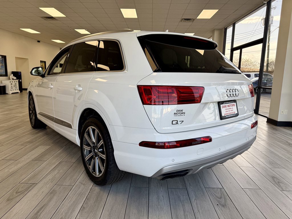 Used 2017 Audi Q7 3.0T Premium Plus image 7