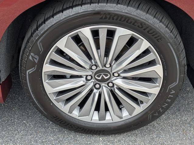 Certified 2025 INFINITI QX80 Luxe w/ Exterior Package image 30