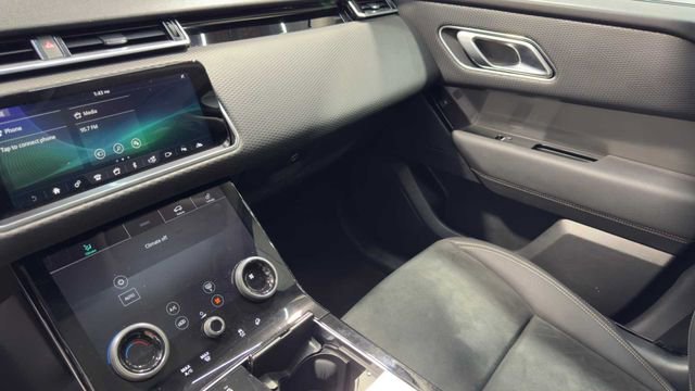Used 2019 Land Rover Range Rover Velar AWD/4WD image 27