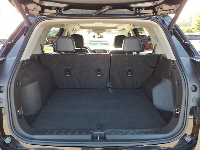 Used 2022 GMC Terrain SLT AWD/4WD image 6