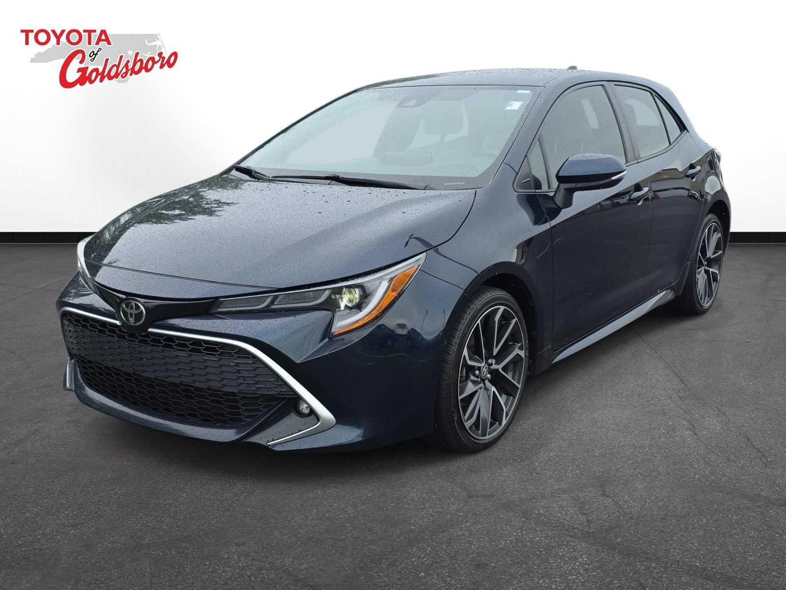 Used 2021 Toyota Corolla XSE FWD image 1