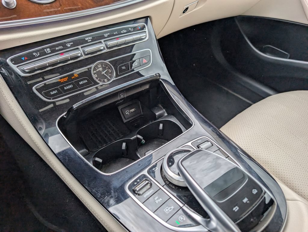 Certified 2018 Mercedes-Benz E 400 4MATIC Wagon image 16