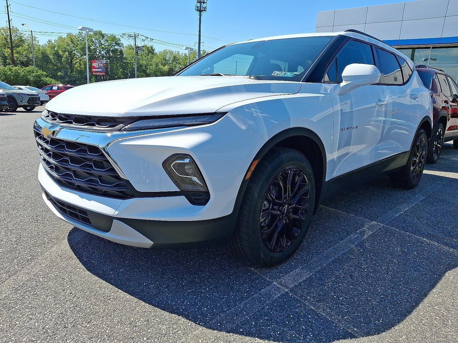 New 2026 Chevrolet Blazer LT w/ Convenience Package AWD/4WD image 3