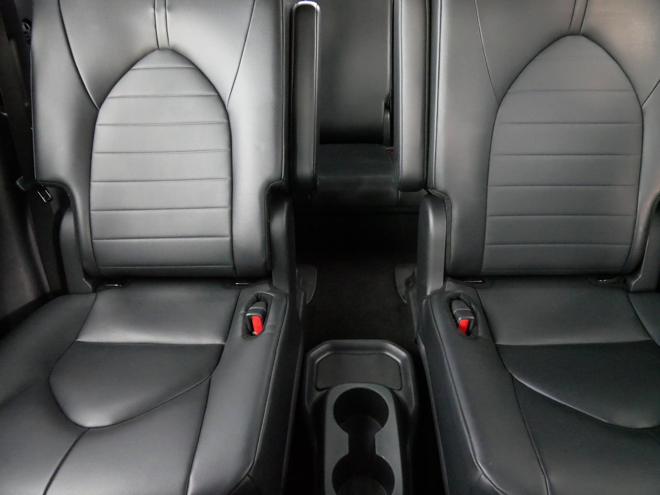 Certified 2024 Toyota Highlander XLE image 13