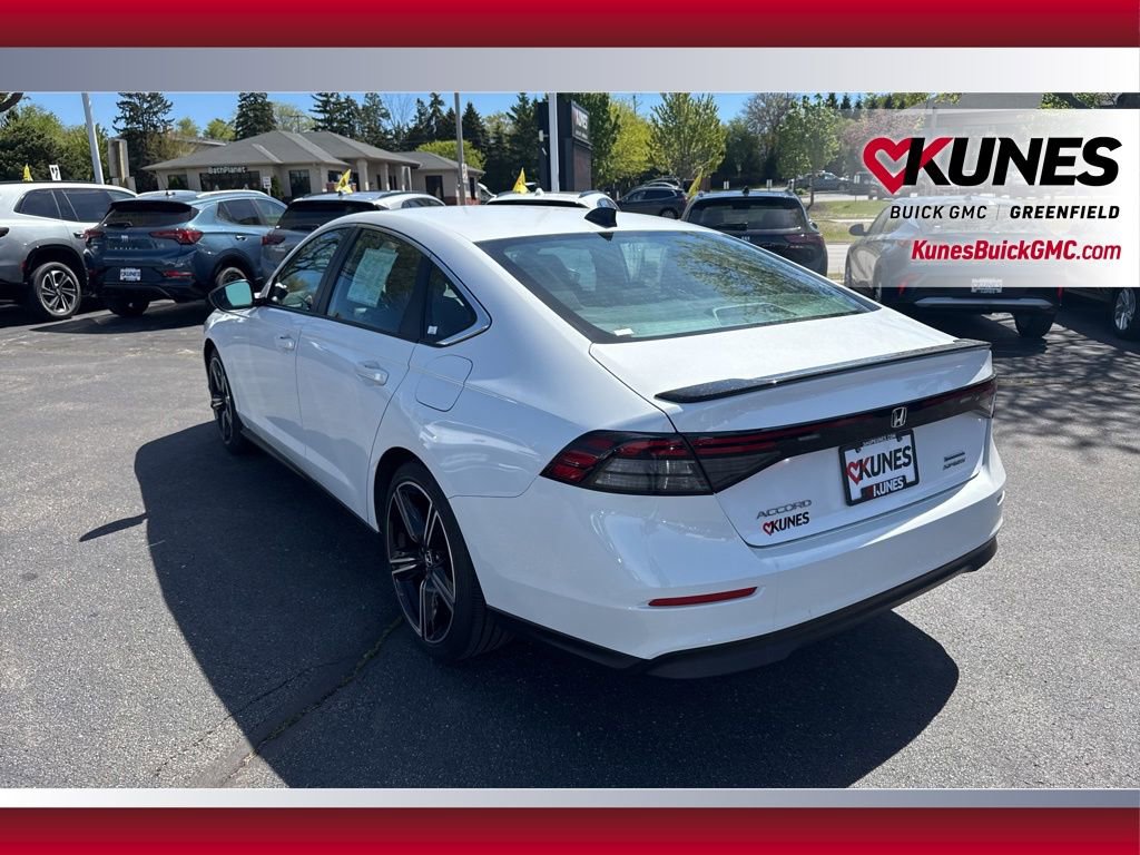 Used 2023 Honda Accord Sport image 7