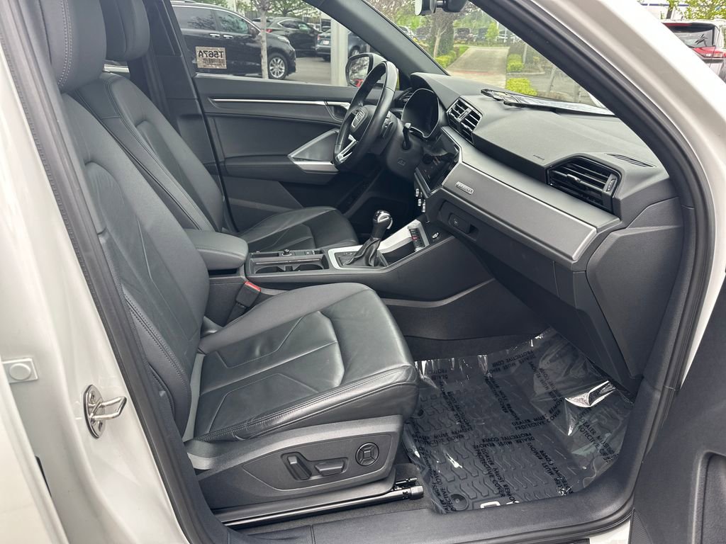 Used 2023 Audi Q3 2.0T Premium AWD/4WD image 17