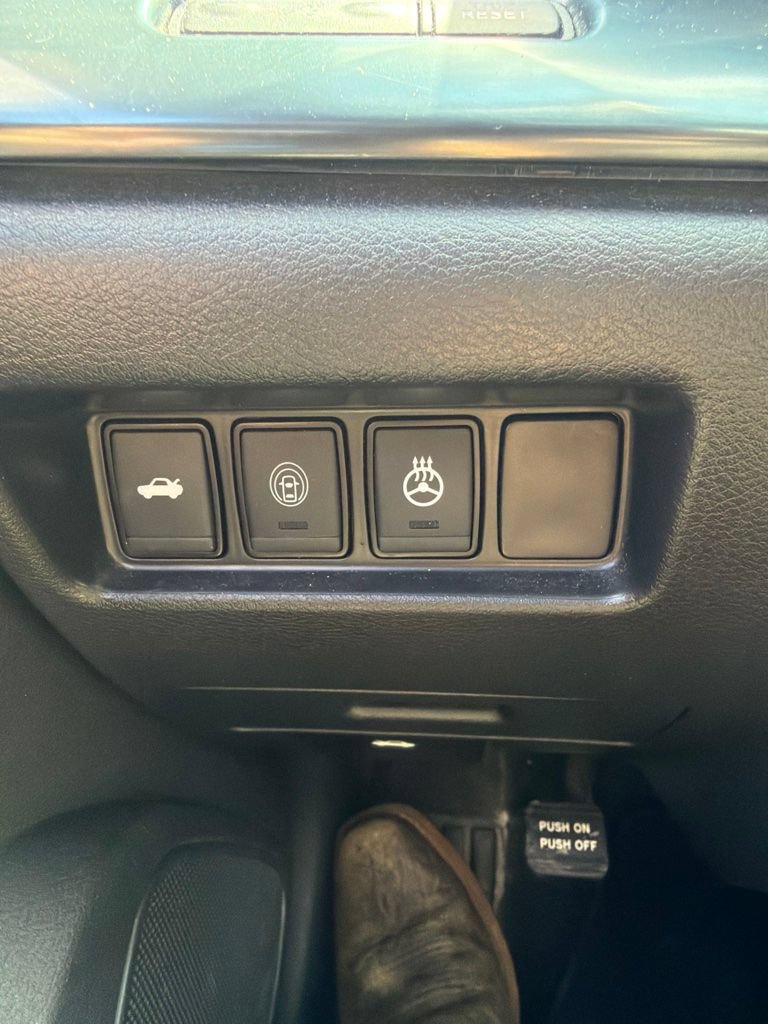 Used 2019 Nissan Maxima SR FWD image 15