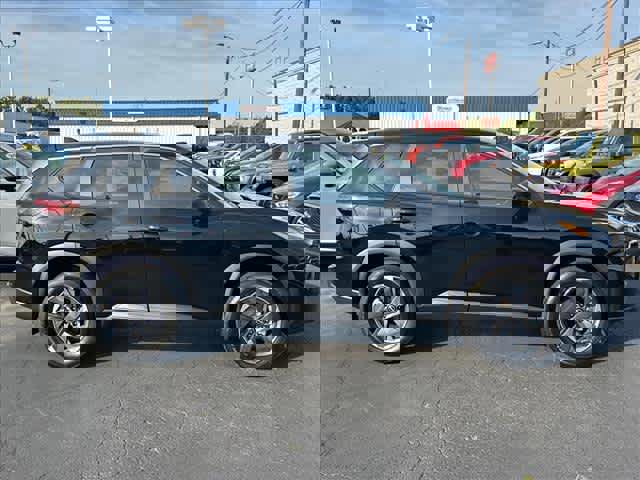 Used 2026 Nissan Rogue SV image 2