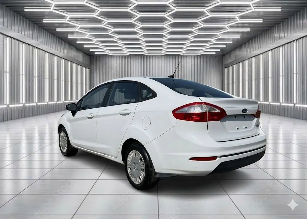 Used 2016 Ford Fiesta S FWD image 2