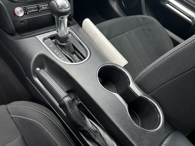 Used 2020 Ford Mustang Coupe RWD image 32