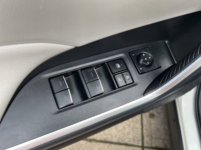 Used 2024 Toyota RAV4 XLE image 42