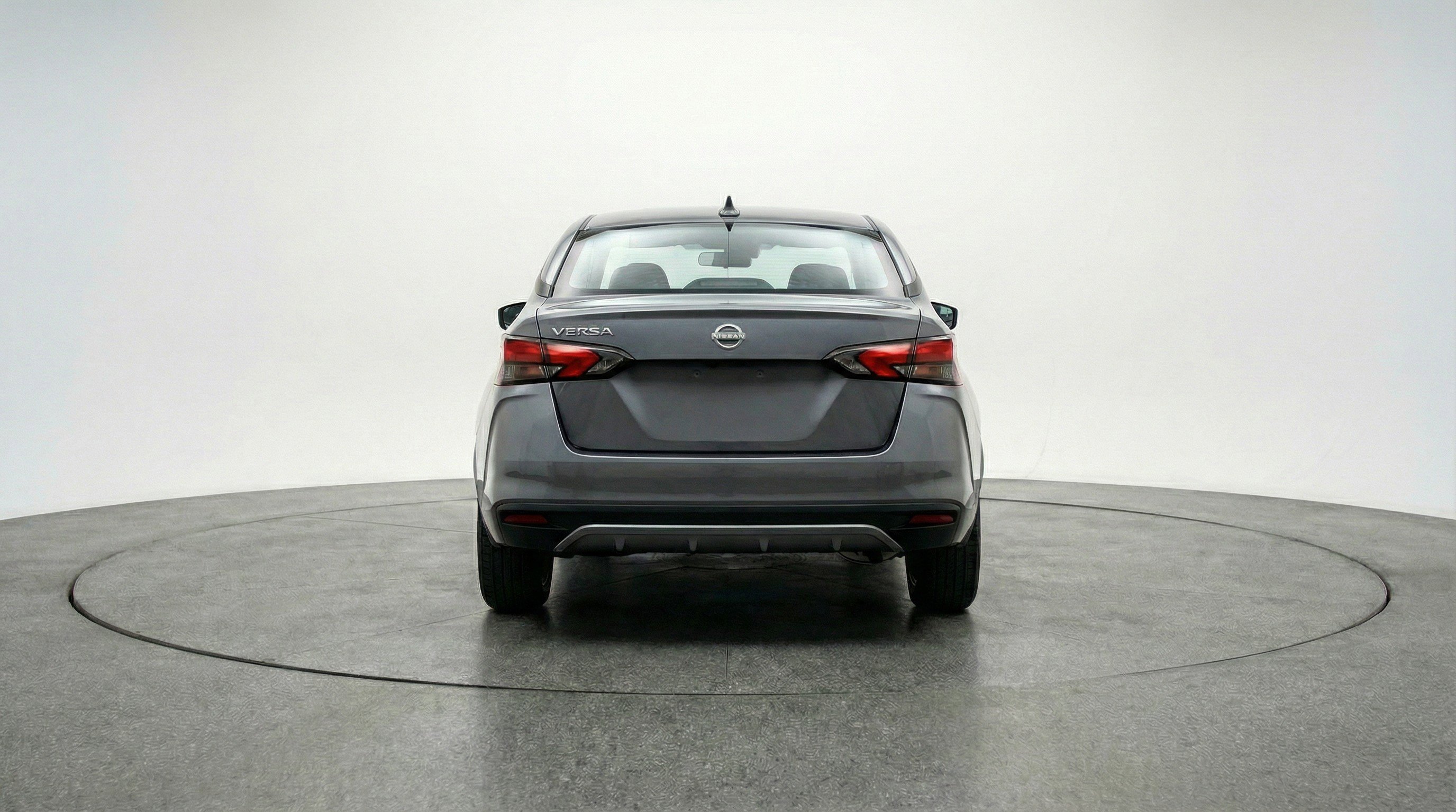 Used 2025 Nissan Versa SV image 7