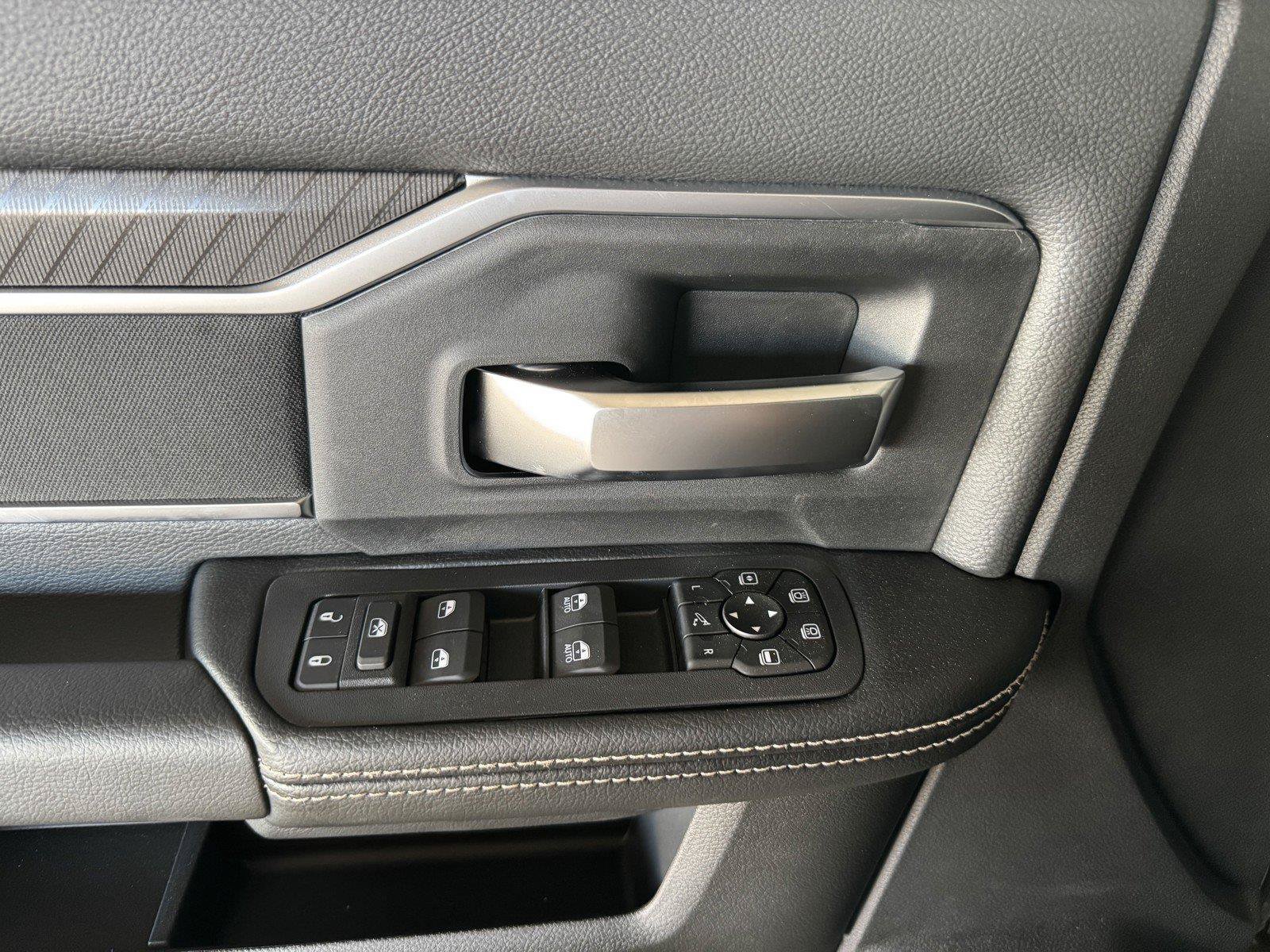 New 2027 RAM 3500 Big Horn AWD/4WD image 27