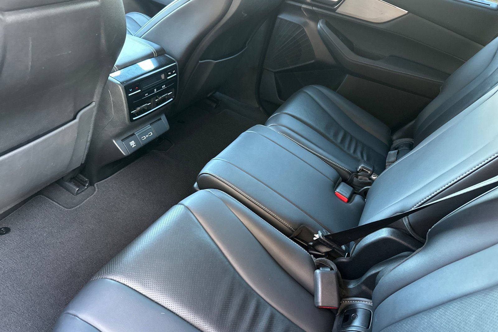 Used 2023 Acura MDX SH-AWD w/ Technology Package image 14